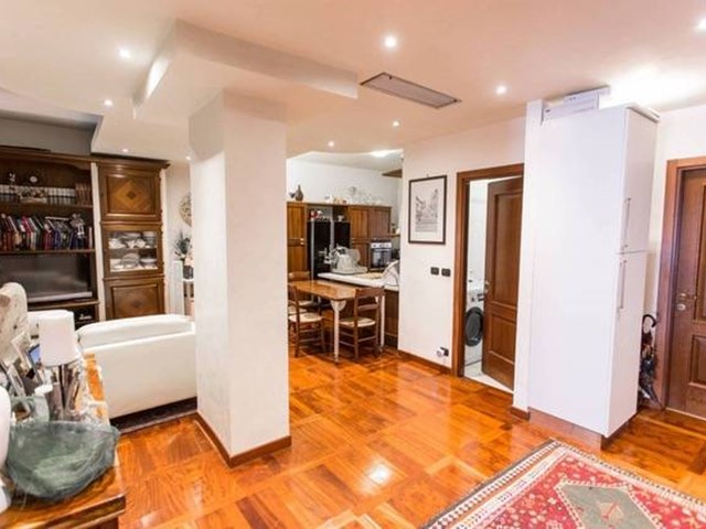 Quadrilocale in Vendita a Piacenza, 355'000€, 160 m²