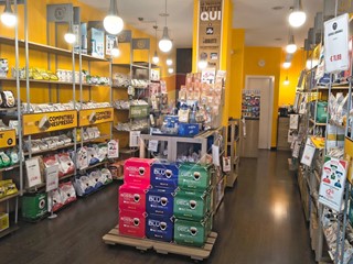 Attività commerciale in Vendita a Orbassano, 30'000€, 55 m²