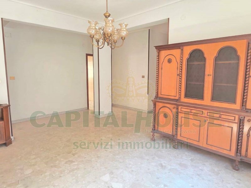 Quadrilocale in Vendita a Caserta, 168'000€, 105 m²