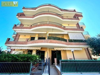 Quadrilocale in Vendita a Tortoreto, 250'000€, 97 m²