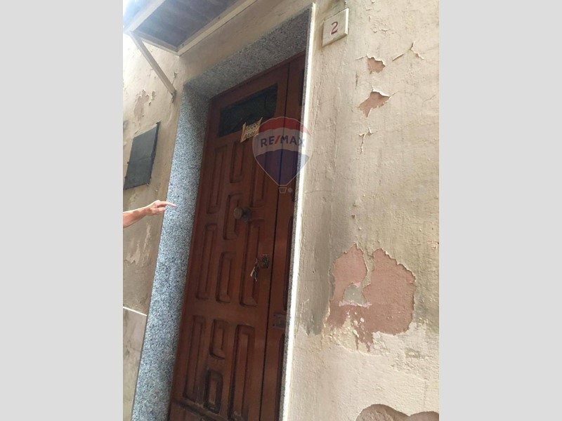 Casa Indipendente in Vendita a Caltagirone, 70'000€, 95 m²