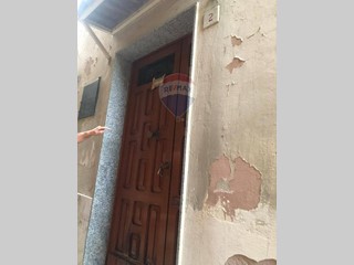 Casa Indipendente in Vendita a Caltagirone, 70'000€, 95 m²