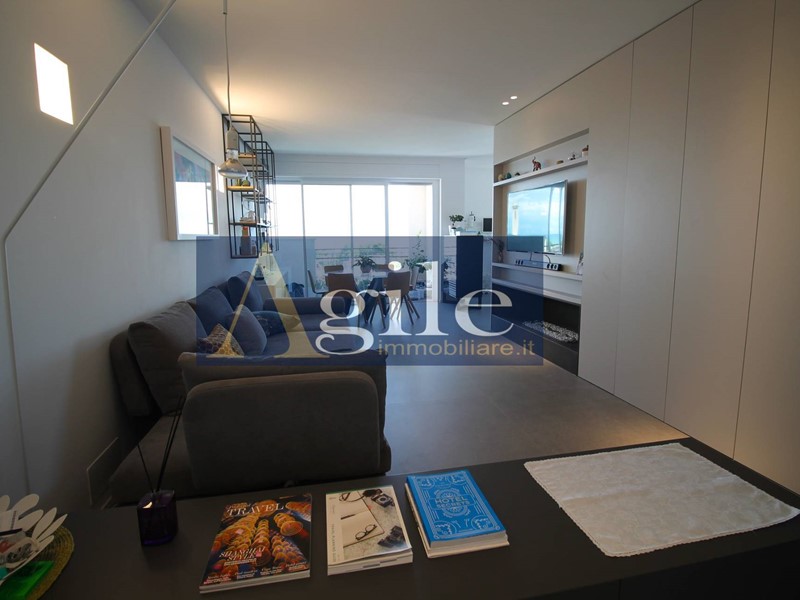 Appartamento in Vendita a San Benedetto del Tronto, 615'000€, 130 m²