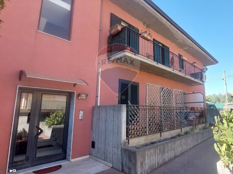 Attico in Vendita a San Gregorio di Catania, 40'000€, 99 m²