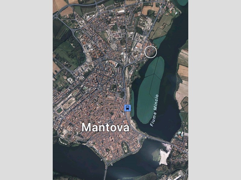 Bilocale in Vendita a Mantova, 130'000&euro;, 50 m²