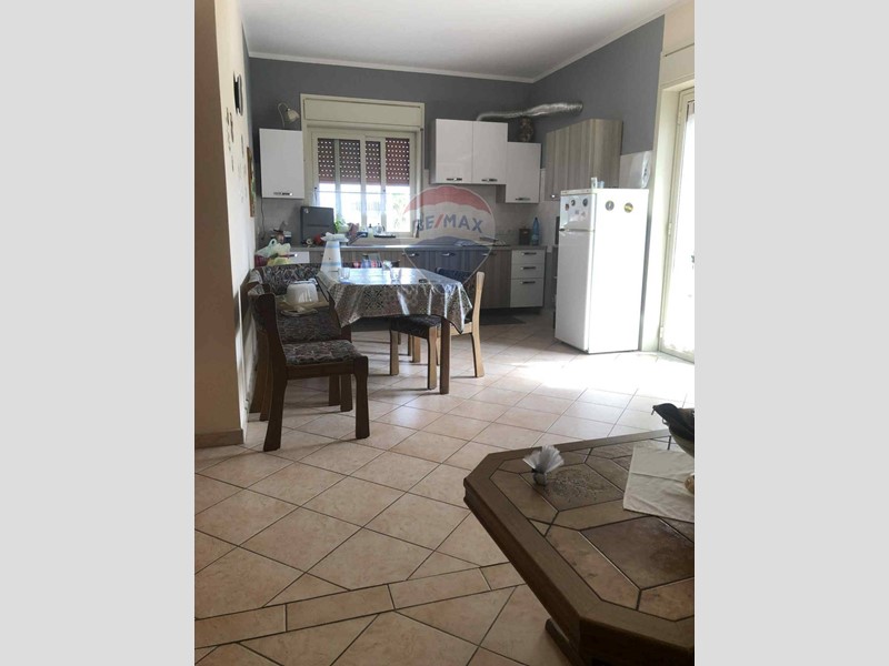 Quadrilocale in Vendita a Misterbianco, 170'000€, 120 m²