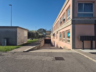 Magazzino in Vendita a Affi, 260'000€, 347 m²