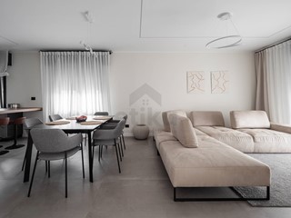 Casa Semi Indipendente in Vendita a Treviso, 369'000€, 200 m²