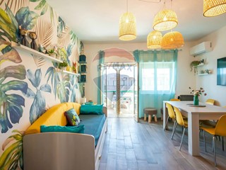 Bilocale in Vendita a Roccalumera, 125'000€, 58 m²