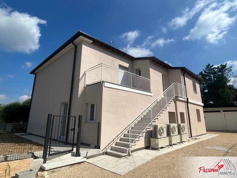 Quadrilocale in Vendita a Verona, 385'000€, 146 m²