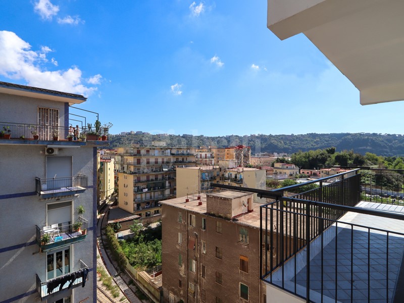 Quadrilocale in Vendita a Napoli, 265'000€, 95 m²