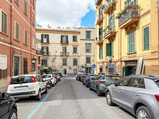 Trilocale in Vendita a Napoli, 340'000€, 100 m²
