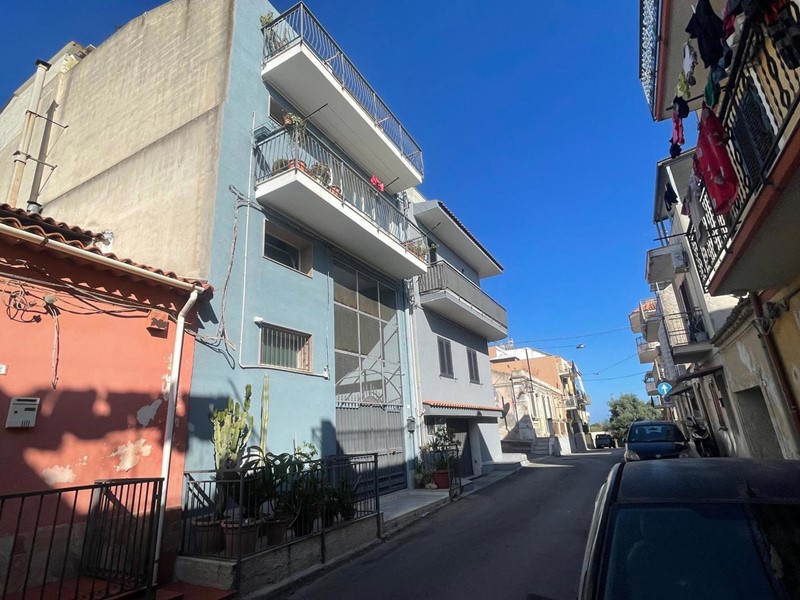 Appartamento in Vendita a Siracusa, 325'000€, 280 m²