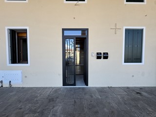 Negozio in Affitto a Noventa Vicentina, 600€, 50 m²