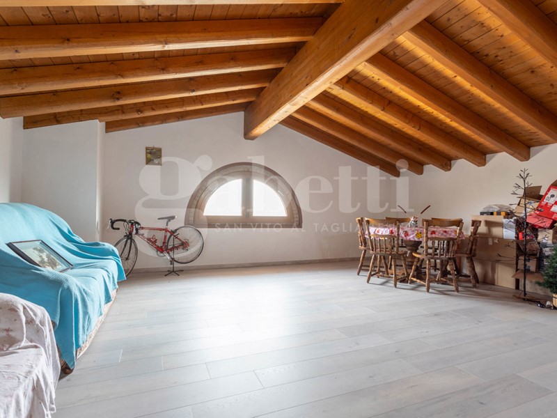 Villa in Vendita a Morsano al Tagliamento, 315'000€, 190 m², arredato