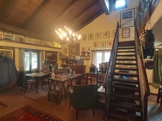 Villa in Vendita a Siderno, 600'000€, 285 m²