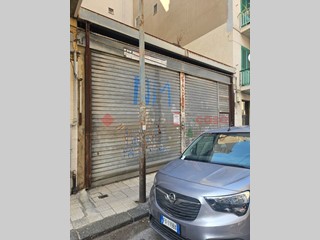 Negozio in Vendita a Messina, 85'000€, 80 m²