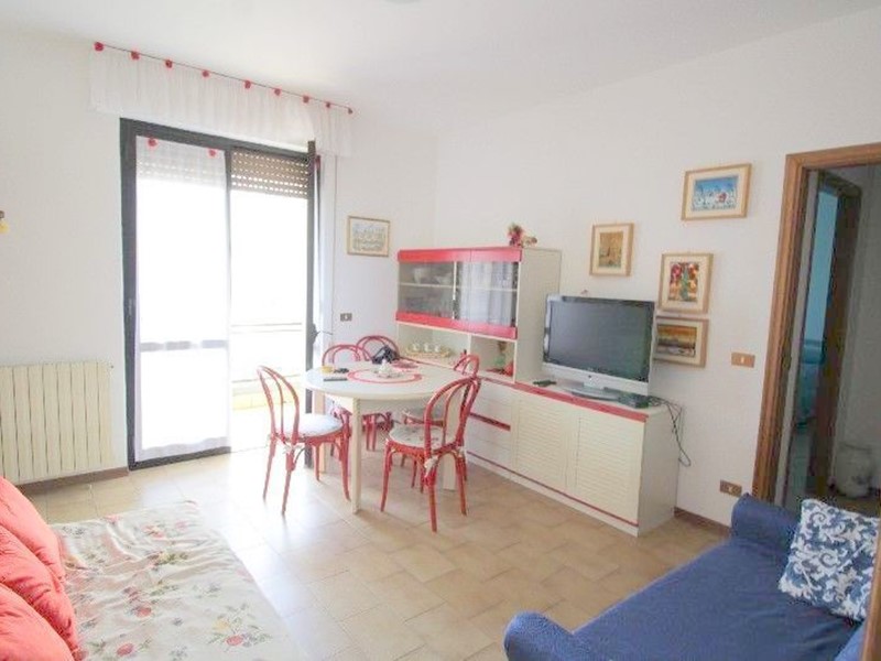 Appartamento in Vendita a Viareggio, zona Don Bosco, 295'000€, 70 m²