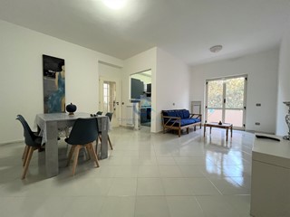 Trilocale in Affitto a Catanzaro, zona CZ Lido Giovino, 850&euro;, 80 m², arredato