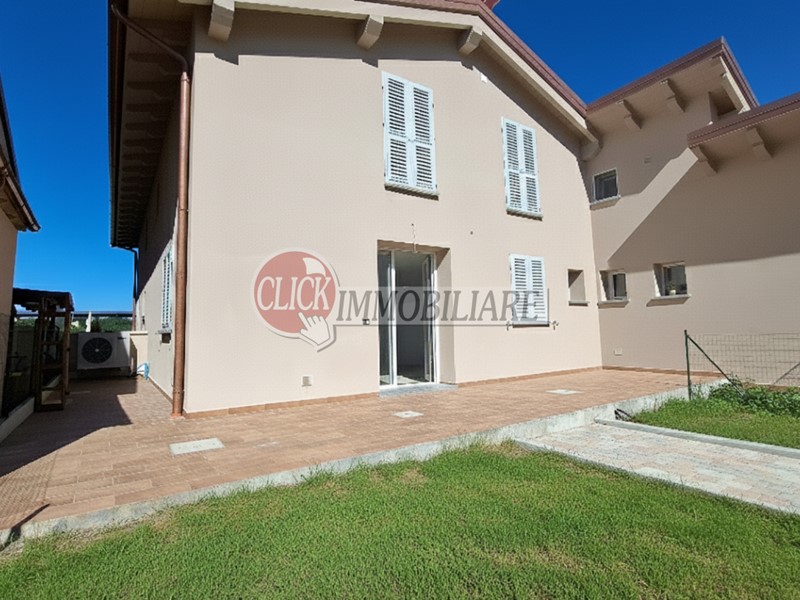 Casale in Vendita a Borgo San Lorenzo, 380'000€, 130 m²