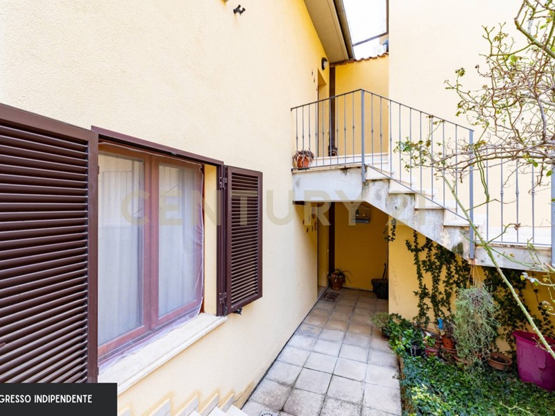 Quadrilocale in Vendita a Roccastrada, zona Sticciano, 130'000€, 80 m²