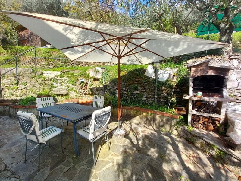 Casa Semi Indipendente in Vendita a Avegno, 145'000€, 60 m², con Box