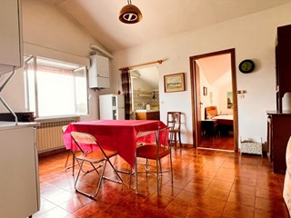 Appartamento in Vendita a Urbe, 45'000€, 81 m², con Box