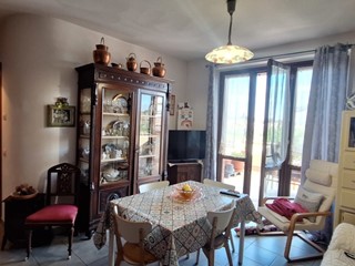 Quadrilocale in Vendita a Castelnuovo Berardenga, 135'000€, 70 m², con Box