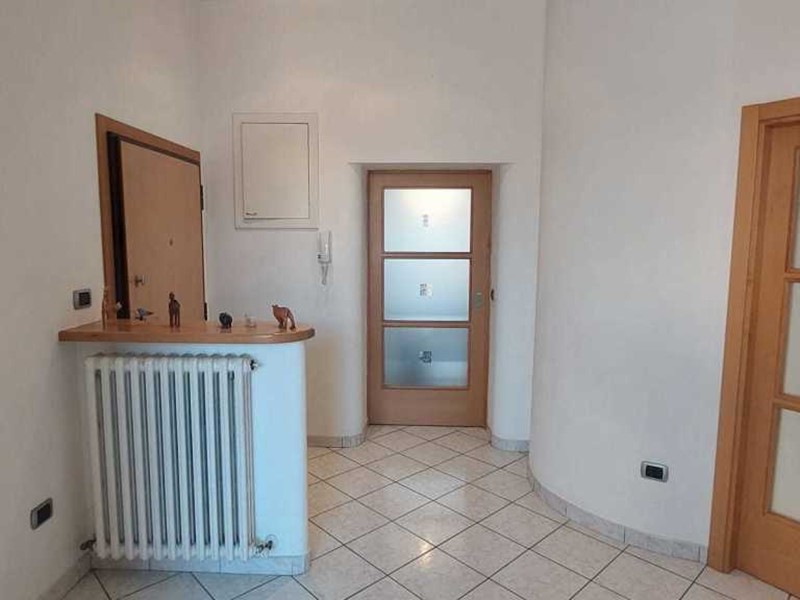 Quadrilocale in Vendita a Asciano, 110'000€, 70 m², con Box