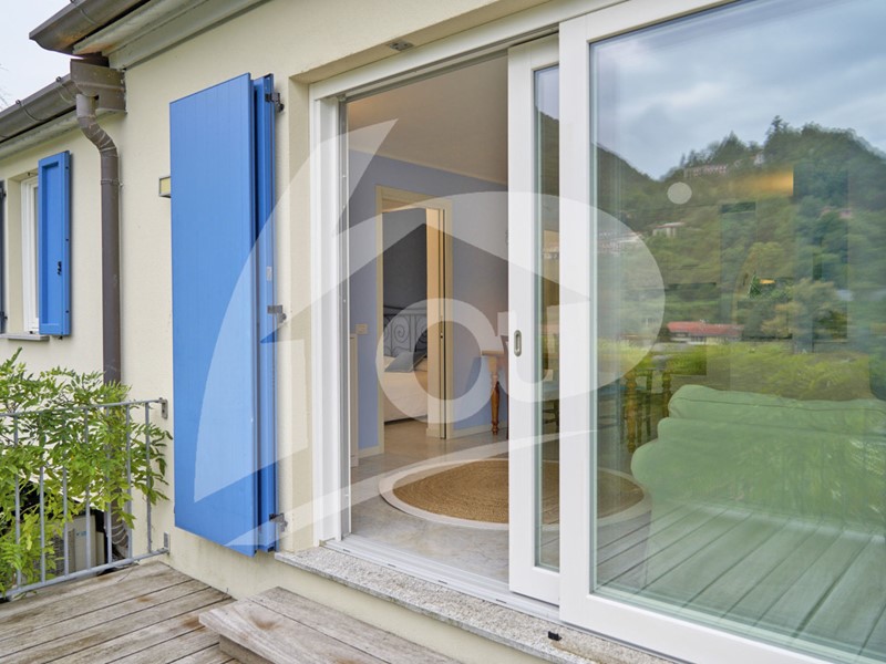 Trilocale in Affitto a Laveno Mombello, 1'100&euro;, 75 m², arredato