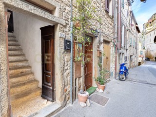 Quadrilocale in Vendita a Roccastrada, 45'000€, 40 m²