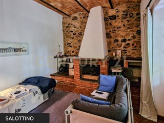 Quadrilocale in Vendita a Massa Marittima, zona Tatti, 180'000€, 100 m², arredato