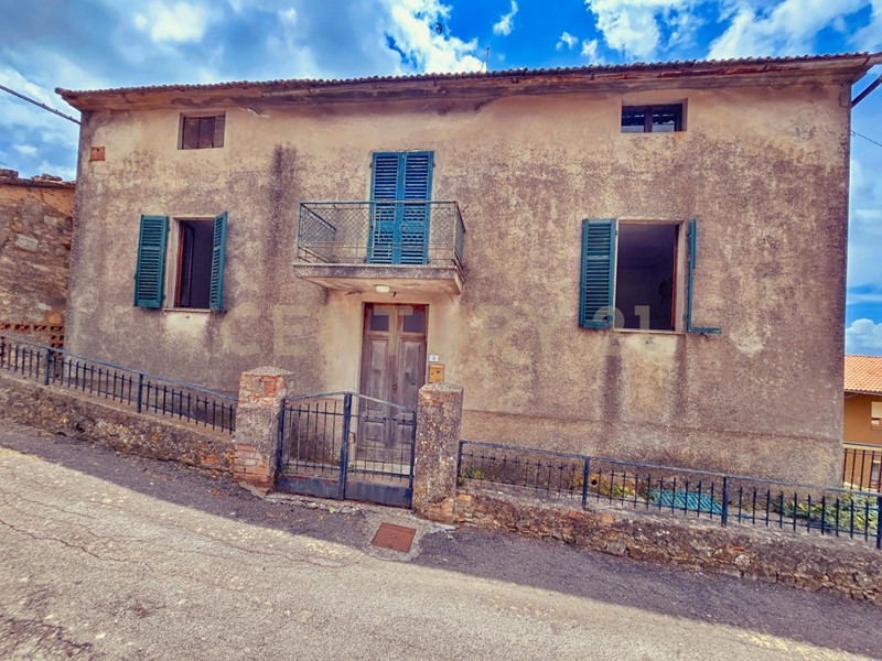 Casa Indipendente in Vendita a Roccastrada, zona Roccatederighi, 167'115€, 300 m², con Box
