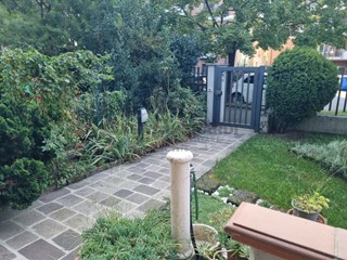 Trilocale in Vendita a Treviolo, 290'000€, 180 m², arredato, con Box