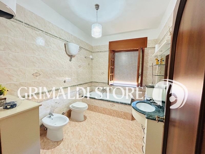 Casa Indipendente in Vendita a Lecce, 330'000&euro;, 258 m²