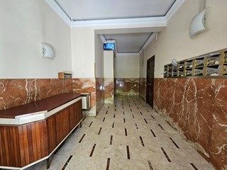 Appartamento in Vendita a Palermo, 319'000€, 167 m²