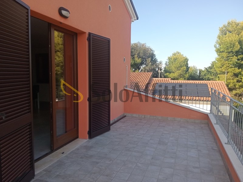 Appartamento in Affitto a Falconara Marittima, zona Falconara alta, 650€, 92 m²