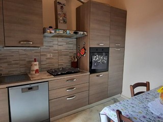 Casa Indipendente in Vendita a Castelfranco di Sotto, 270'000€, 200 m², con Box
