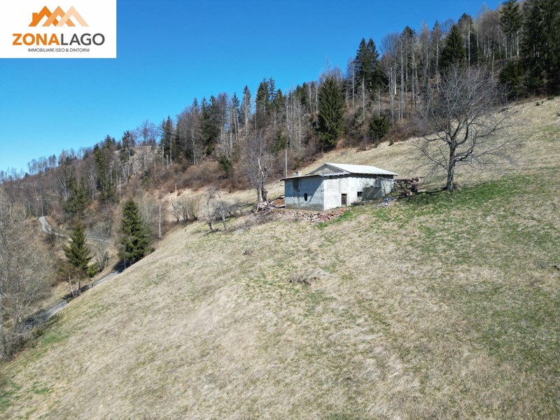 Rustico in Vendita a Iseo, 155'000€, 250 m²