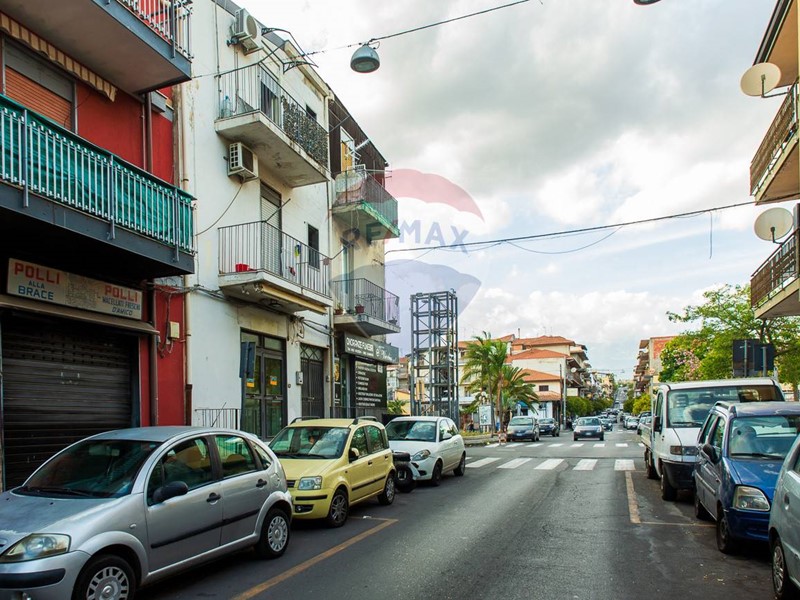 Casa Semi Indipendente in Vendita a Misterbianco, 120'000€, 140 m²