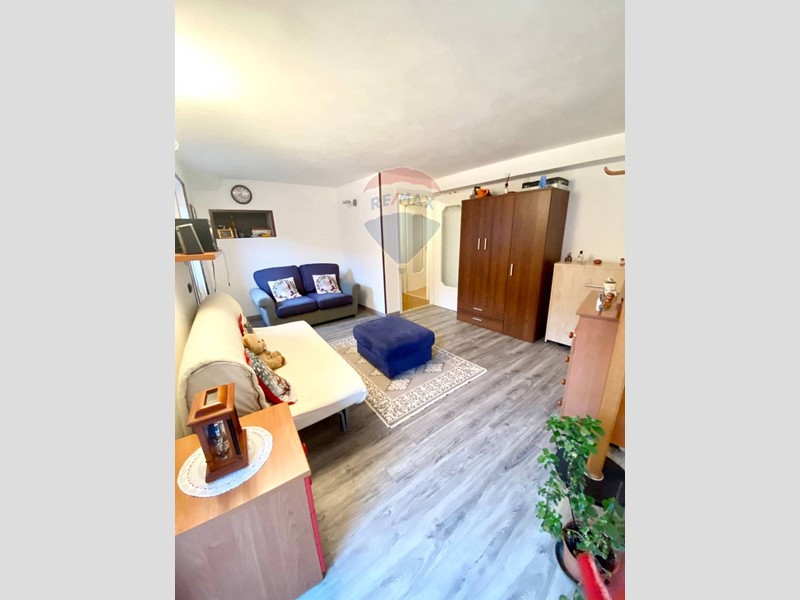 Casa Indipendente in Vendita a Garzeno, 75'000€, 116 m²