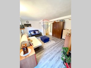 Casa Indipendente in Vendita a Garzeno, 75'000€, 116 m²