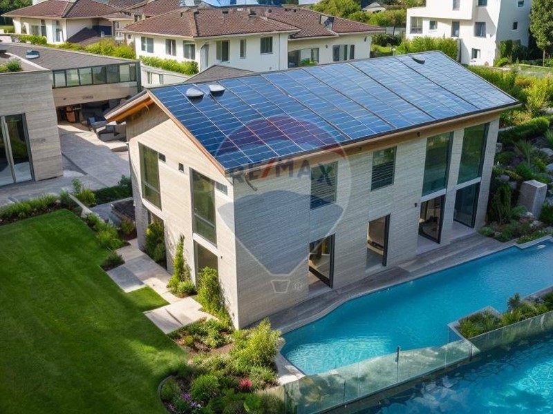 Appartamento in Vendita a Gravedona ed Uniti, 520'000€, 537 m²