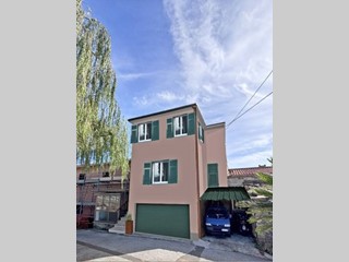 Appartamento in Vendita a Moneglia, 130'000€, 158 m²