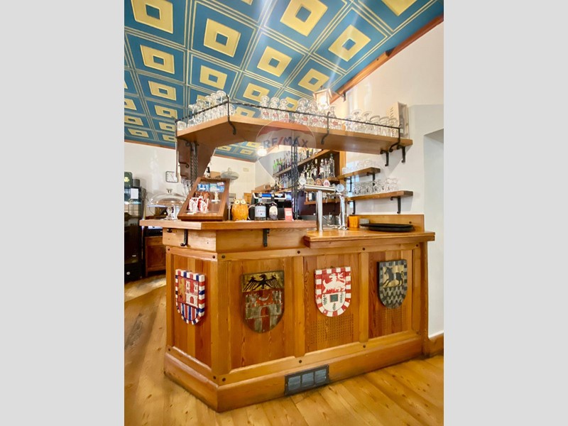 Immobile commerciale in Vendita a Dervio, 80'000€, 88 m²