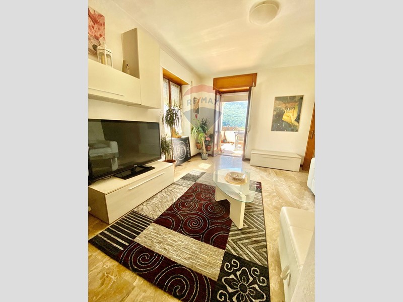 Appartamento in Vendita a Traona, 129'000€, 175 m²