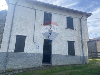 Rustico in Vendita a Bardi, 39'000&euro;, 138 m²