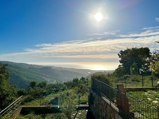 Trilocale in Vendita a Diano Arentino, zona Ascheri, 180'000€, 74 m²