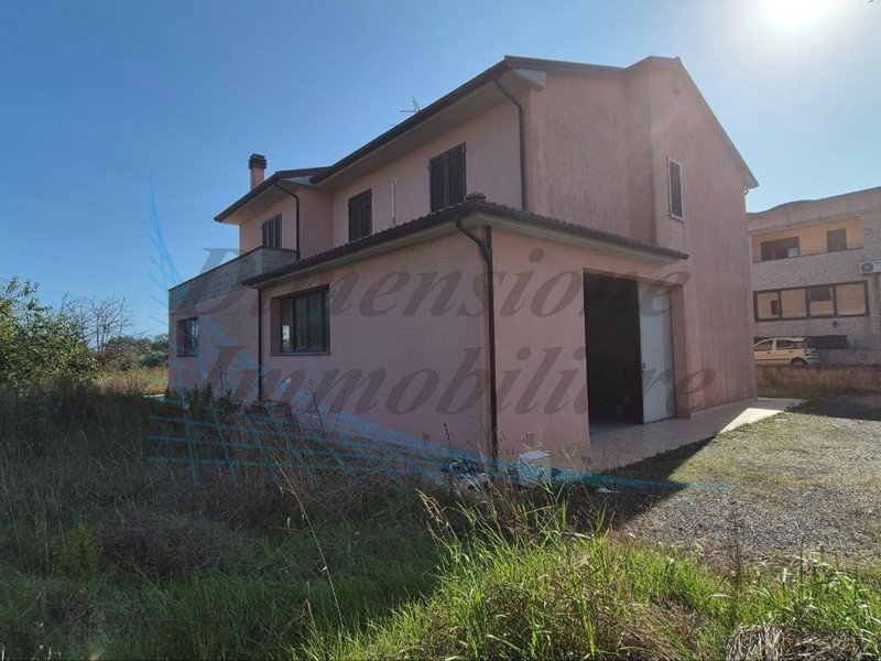 Casa Indipendente in Vendita a Rosignano Marittimo, zona Rosignano Solvay, 390'000€, 130 m²