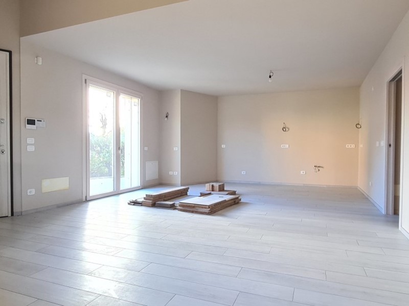 Casa Indipendente in Vendita a Brescia, 455'000€, 225 m²